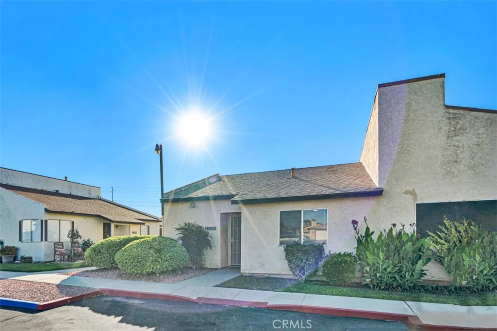 29200 Murrieta, Menifee, California 92586 home-pic-2
