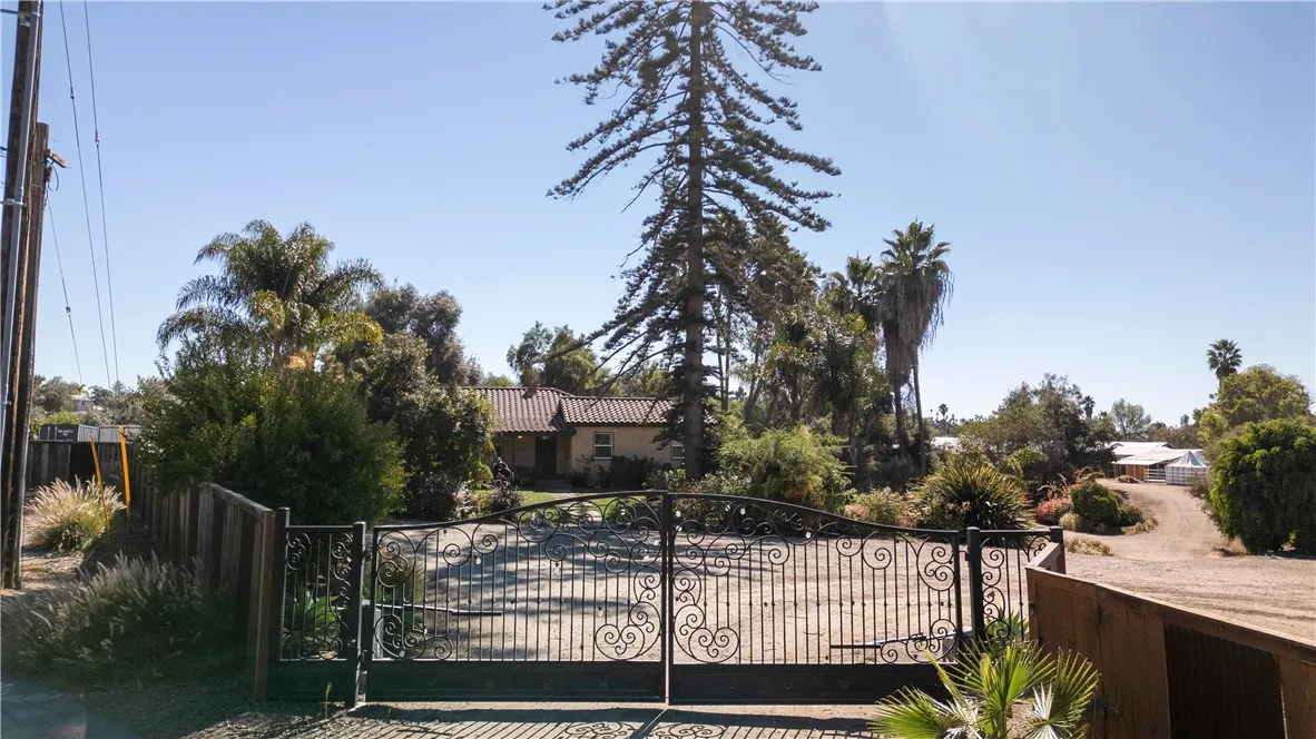 1955 Friendly, Vista, California 92084 home-pic-13