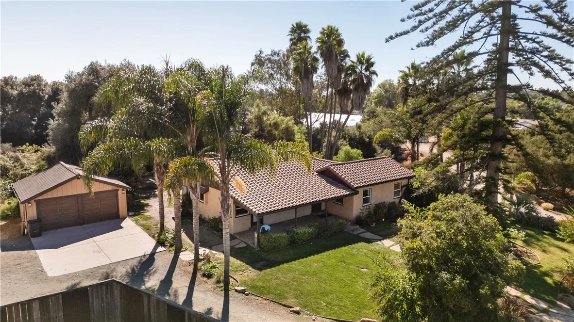 1955 Friendly, Vista, California 92084 home-pic-9