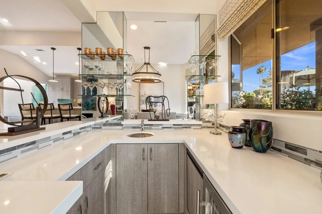 202 Desert Lakes Drive, Rancho Mirage, California 92270 home-pic-10