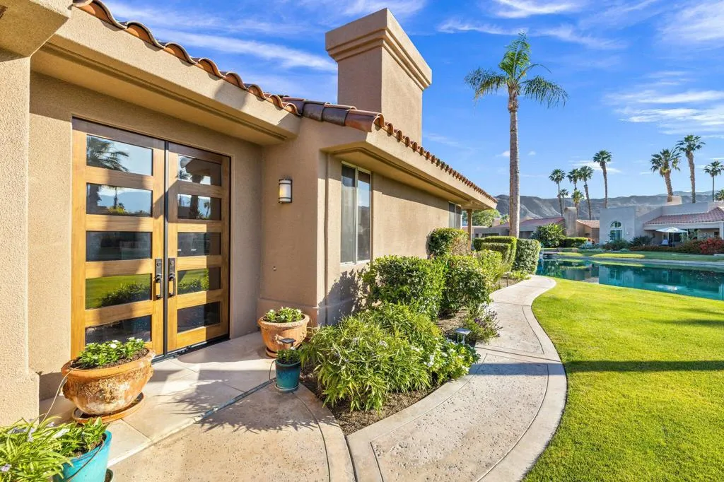 202 Desert Lakes Drive, Rancho Mirage, California 92270 home-pic-1
