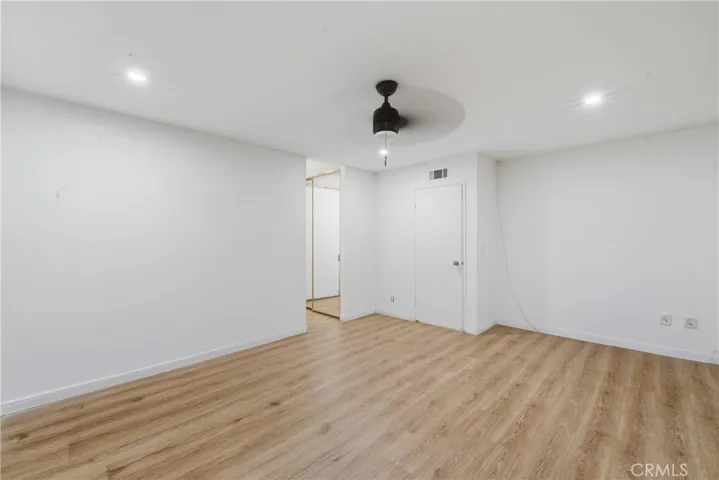 5950 Imperial, South Gate, California 90280