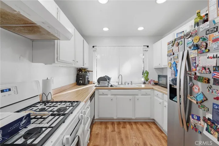5950 Imperial, South Gate, California 90280