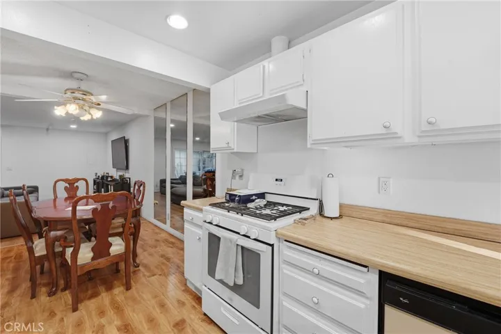 5950 Imperial, South Gate, California 90280