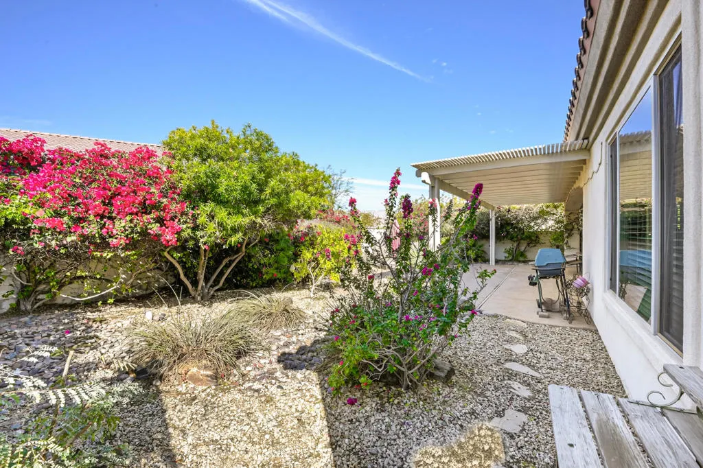 80182 Avenida Aliso, Indio, California 92203 home-pic-34