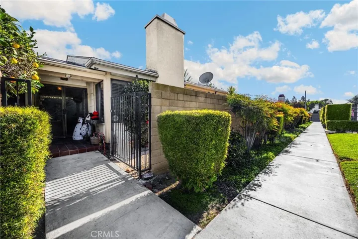 2133 Barclay, Santa Ana, California 92701