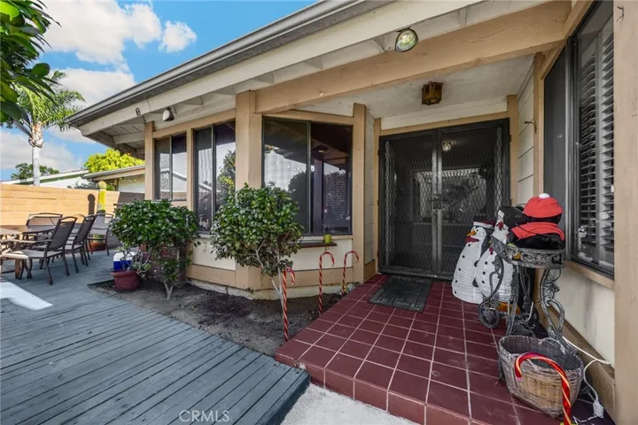 2133 Barclay, Santa Ana, California 92701