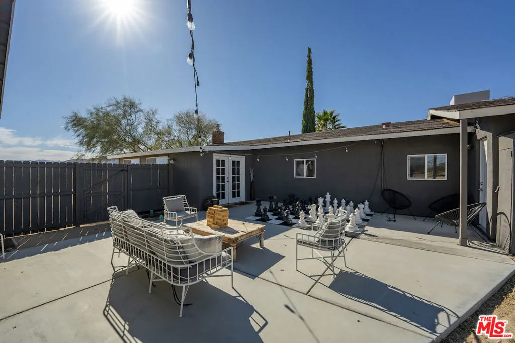2651 Foxy Flats Road, Joshua Tree, California 92252 home-pic-32