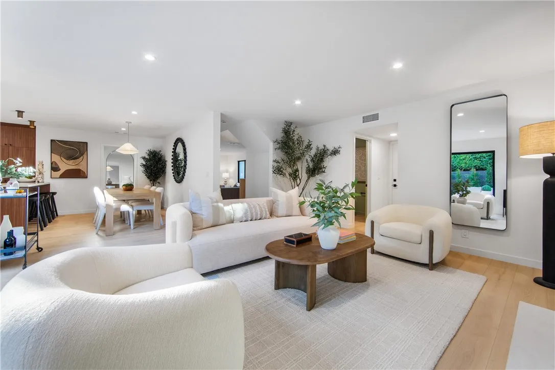 19321 Manor Point Circle, Huntington Beach, California 92648 home-pic-25