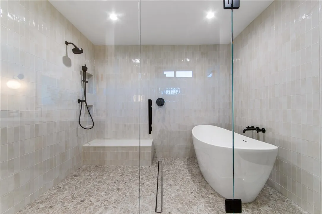 19321 Manor Point Circle, Huntington Beach, California 92648 home-pic-38