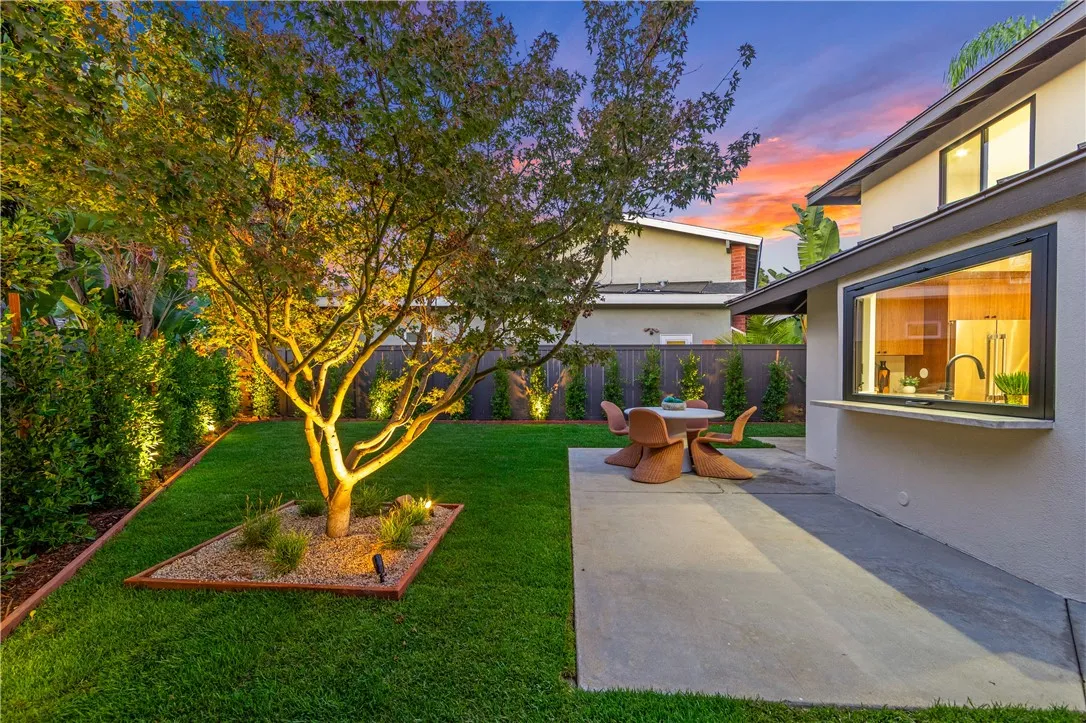 19321 Manor Point Circle, Huntington Beach, California 92648 home-pic-58
