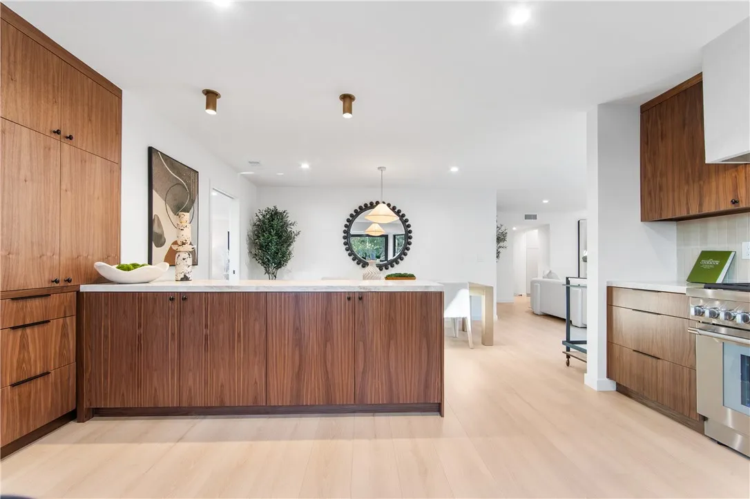 19321 Manor Point Circle, Huntington Beach, California 92648 home-pic-20