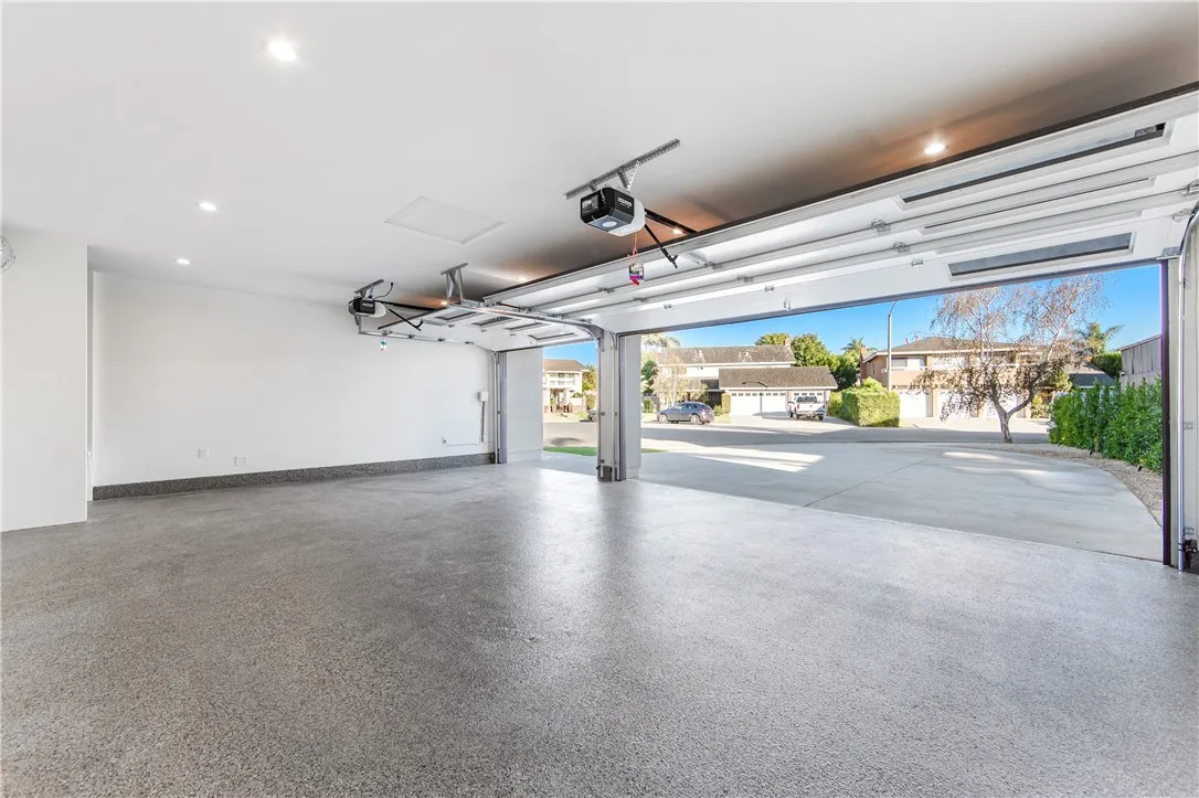 19321 Manor Point Circle, Huntington Beach, California 92648 home-pic-67