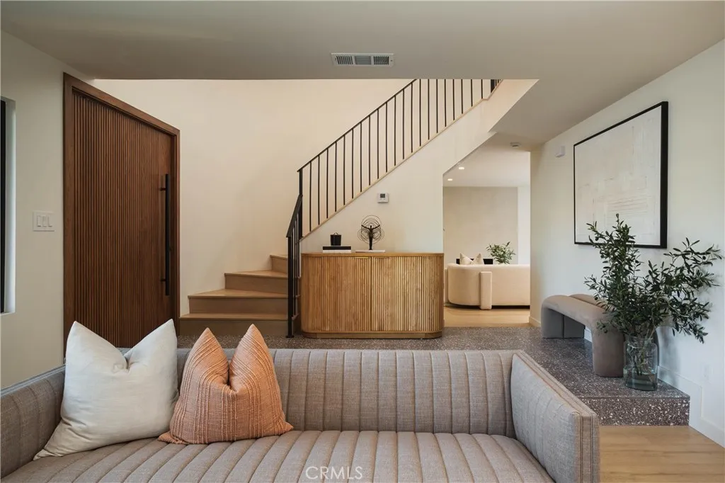 19321 Manor Point Circle, Huntington Beach, California 92648 home-pic-10