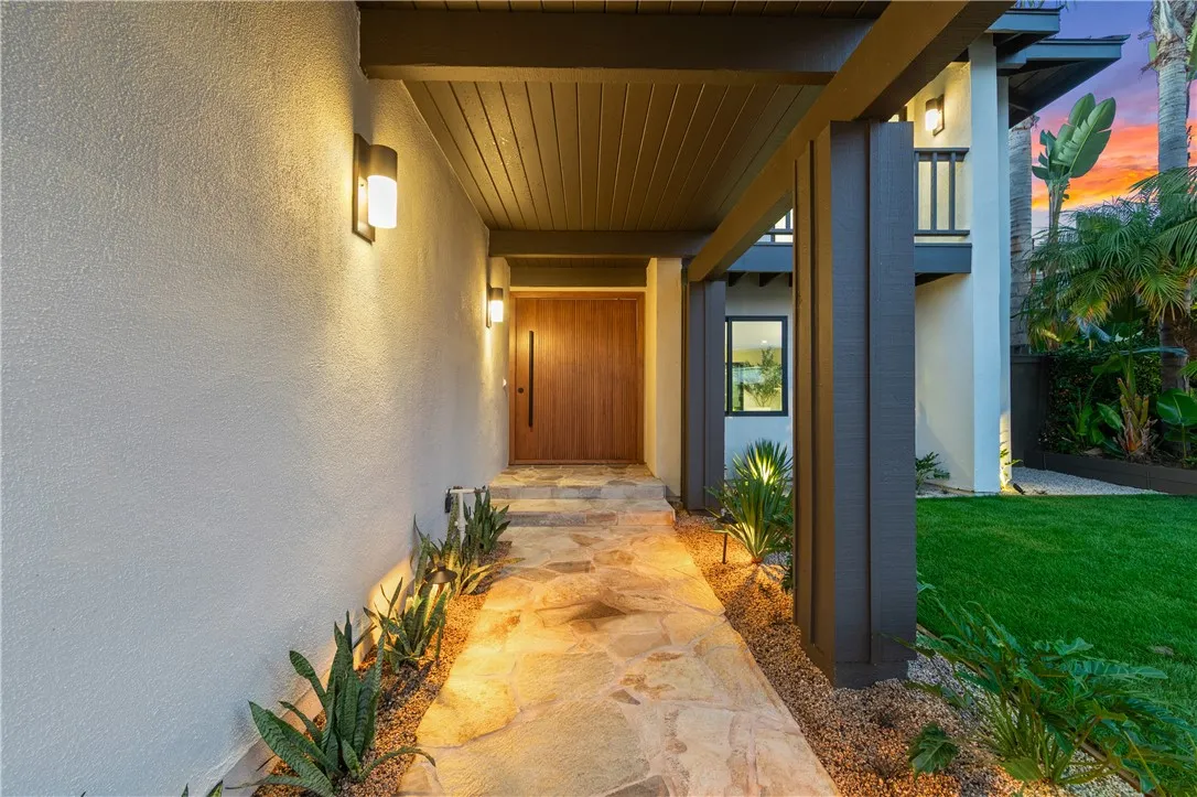 19321 Manor Point Circle, Huntington Beach, California 92648 home-pic-56