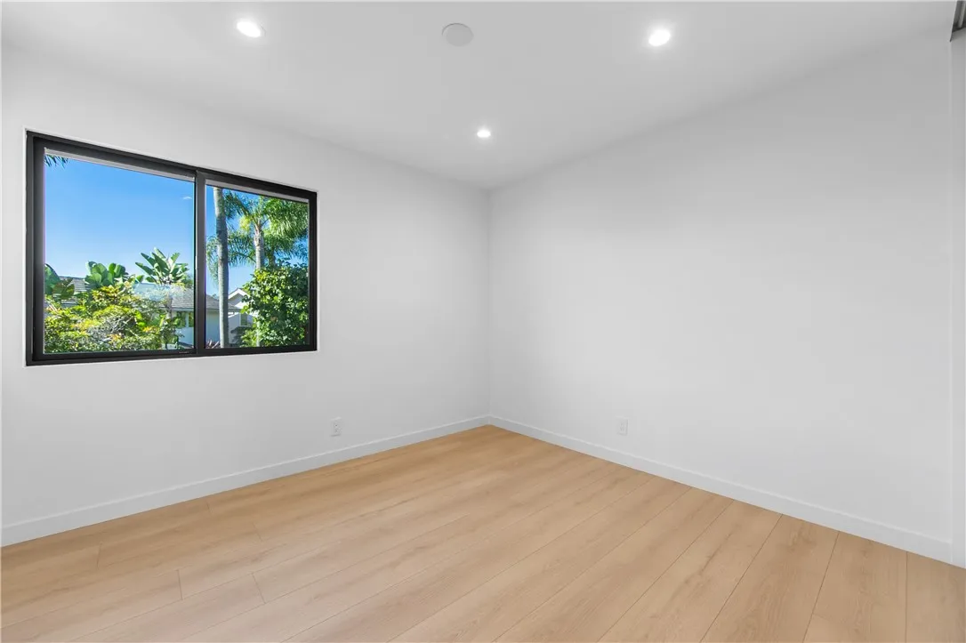 19321 Manor Point Circle, Huntington Beach, California 92648 home-pic-43