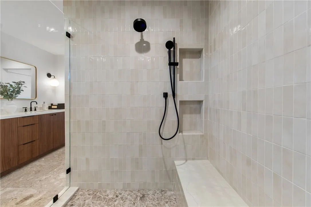 19321 Manor Point Circle, Huntington Beach, California 92648 home-pic-39