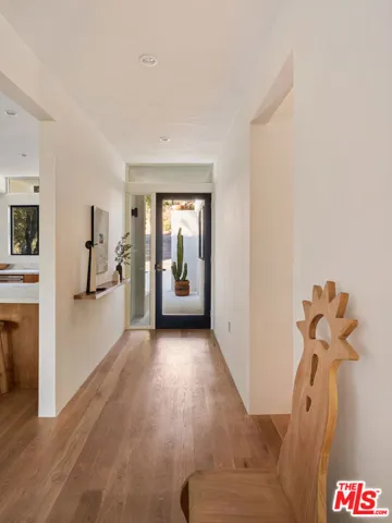 176 Jaxine Drive, Altadena, California 91001