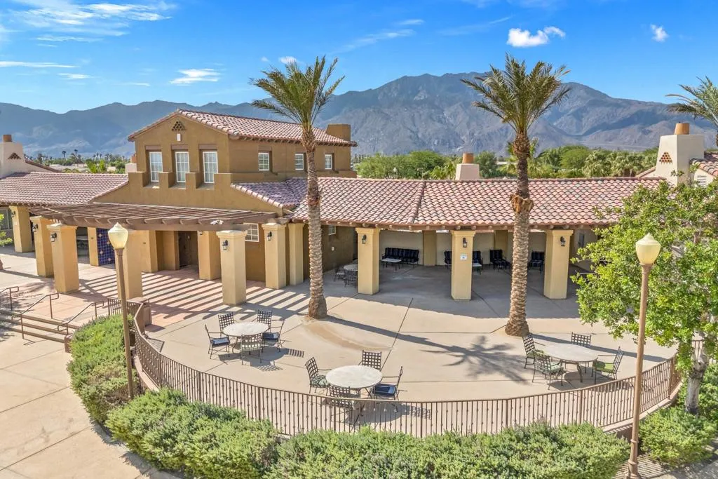 67364 Rio Plata Road, Cathedral City, California 92234 home-pic-4