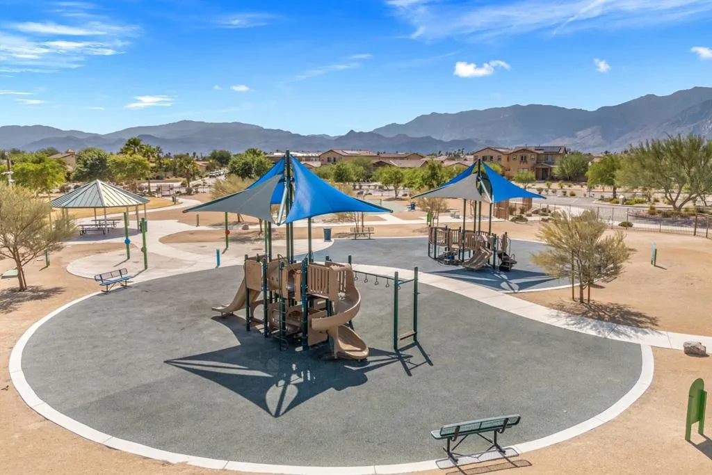 67364 Rio Plata Road, Cathedral City, California 92234 home-pic-3