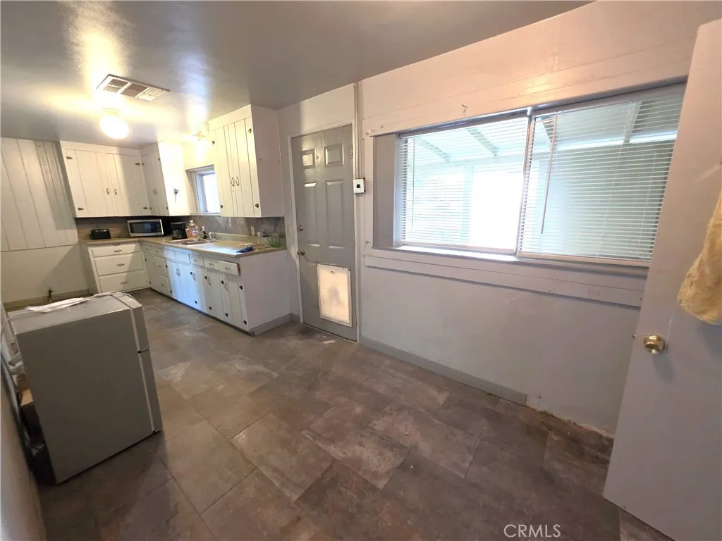 14055 Palm, Cabazon, California 92230 home-pic-17