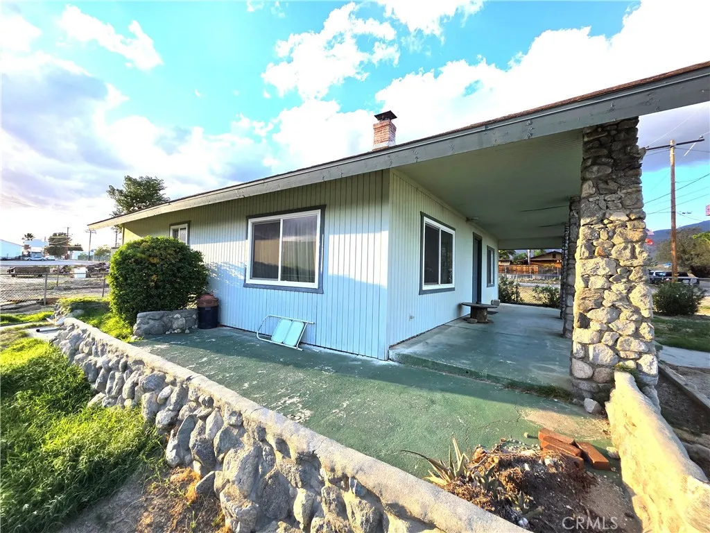 14055 Palm, Cabazon, California 92230 home-pic-1