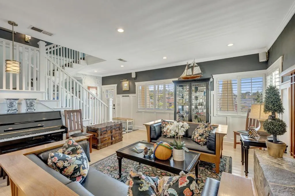 4620 Narragansett Avenue, San Diego, California 92107 home-pic-13