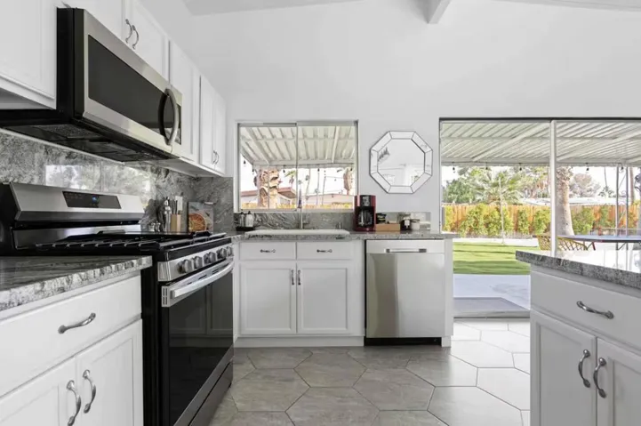 Screenshot 2025-10-20 at 7.06.28PM