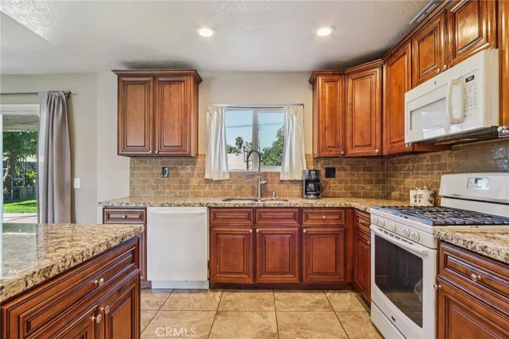 3212 Adelina, Norco, California 92860