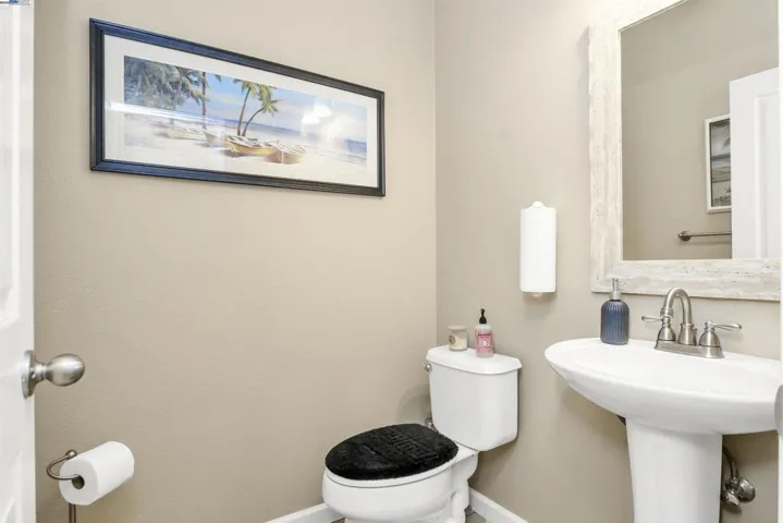 Half bathroom on 1st level