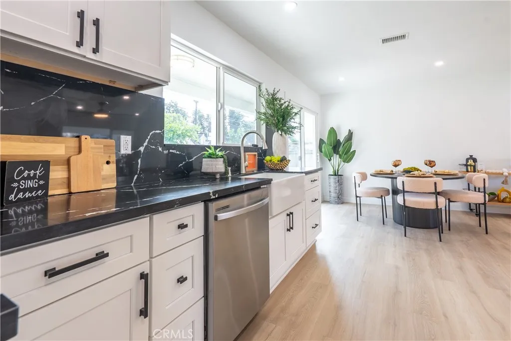 7516 San Juan, Riverside, California 92504 home-pic-9