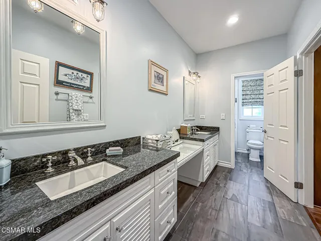 kShared Bath1