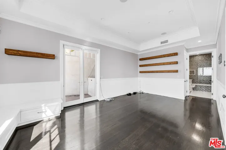17819 Castellammare Drive, Pacific Palisades, California 90272