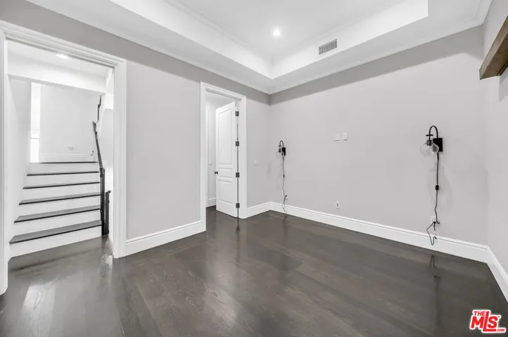 17819 Castellammare Drive, Pacific Palisades, California 90272
