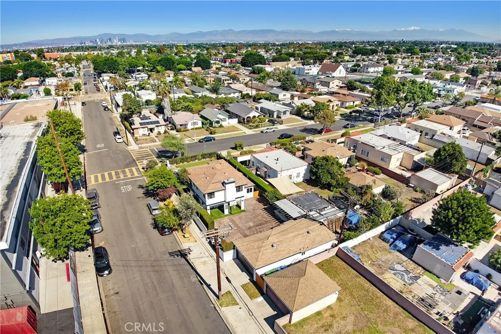 402 E 94th, Los Angeles, California 90003 home-pic-14