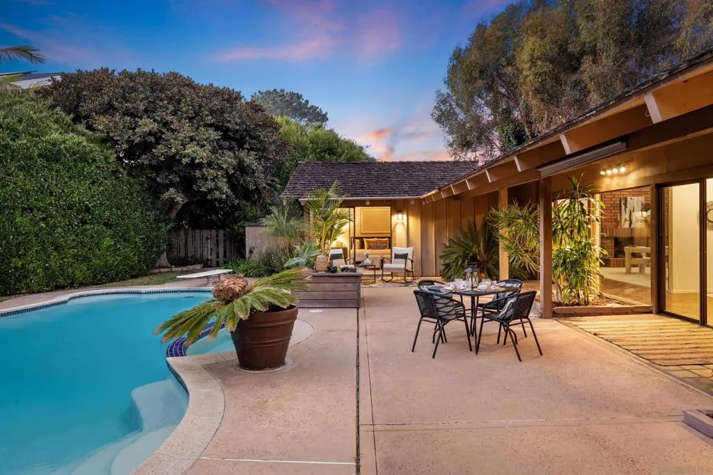 , La Jolla, California 92037 home-pic-8
