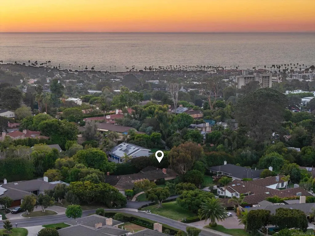 , La Jolla, California 92037 home-pic-59