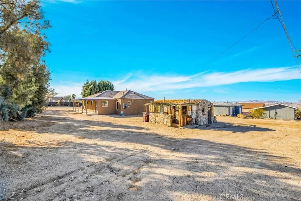 7433 Sahara Avenue, 29 Palms, California 92277 home-pic-34