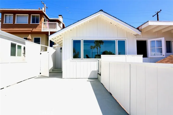 664 S Coast Highway C, Laguna Beach, California 92651