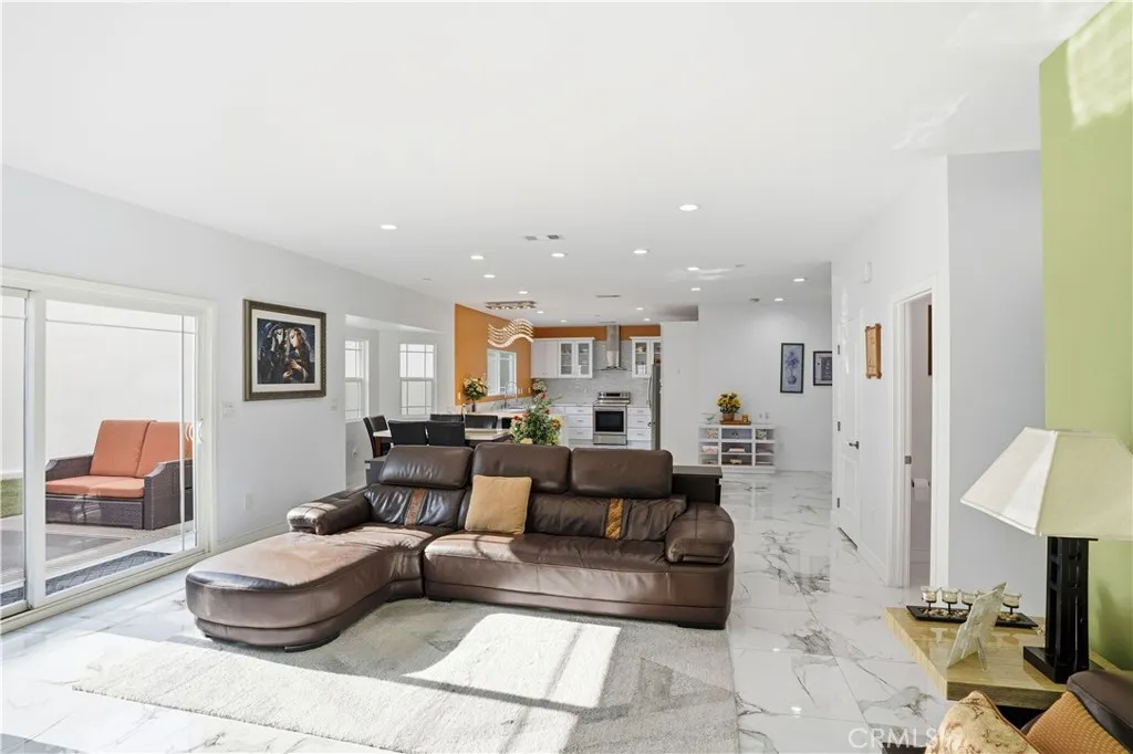 29875 Smugglers Point Drive, Canyon Lake, California 92587 home-pic-17