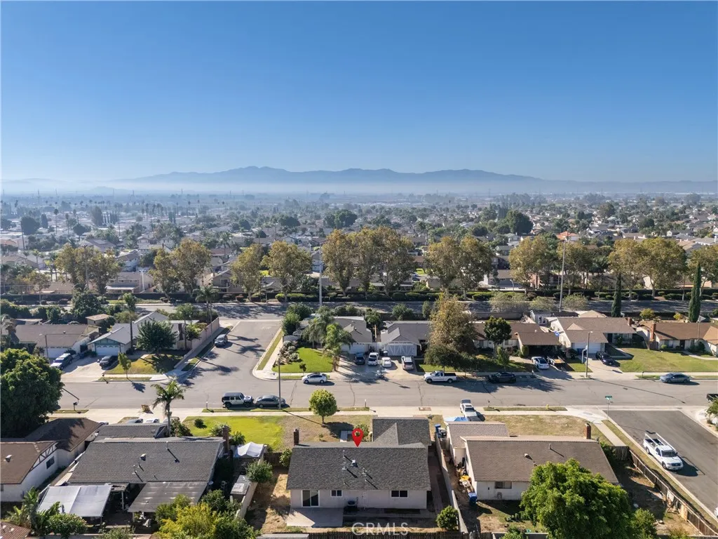 1557 E Cherry Hill, Ontario, California 91761 home-pic-35