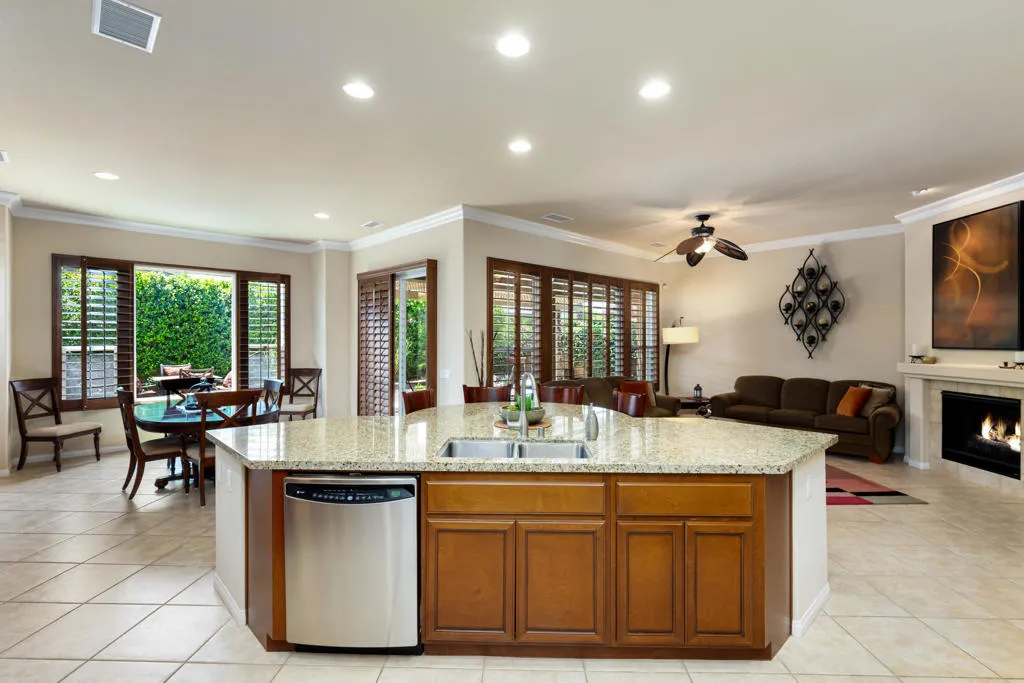 81463 Joshua Tree Court, La Quinta, California 92253 home-pic-8