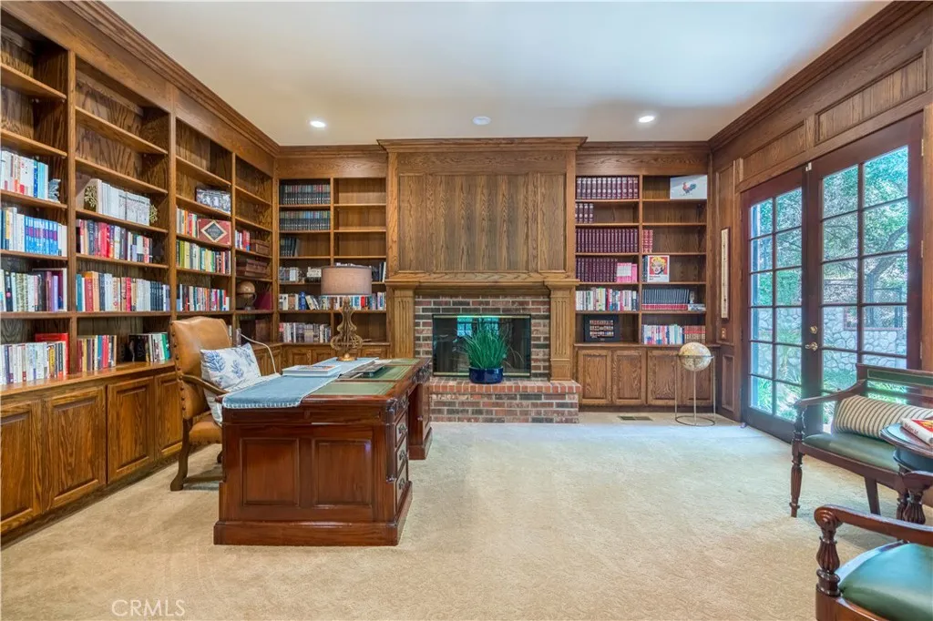 375 Berkshire Avenue, La Canada Flintridge, California 91011 home-pic-15