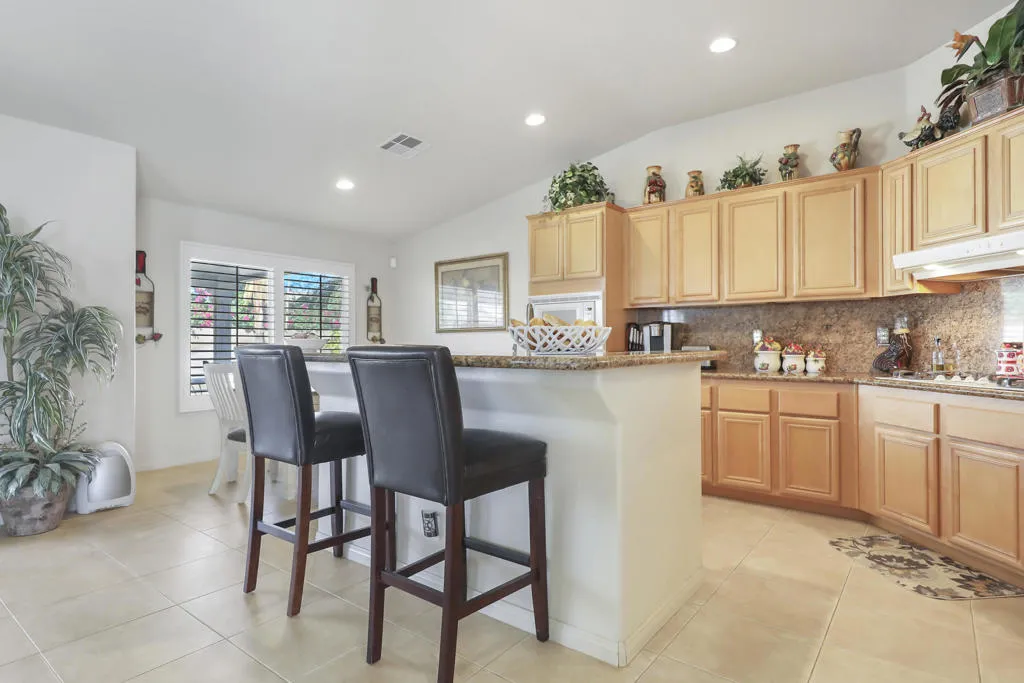 80628 Virginia Avenue, Indio, California 92201 home-pic-10