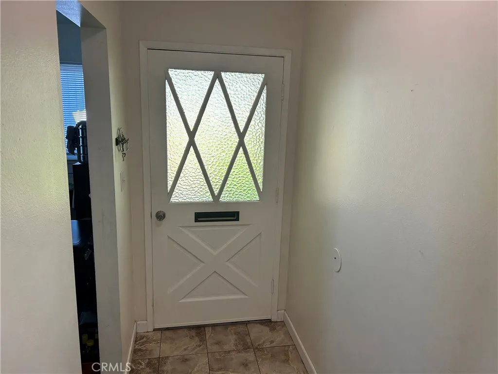 10443 Nate Way, Santee, California 92071 home-pic-2