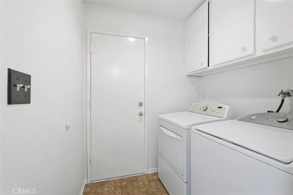 2709 Orange Avenue, Torrance, California 90501 home-pic-32