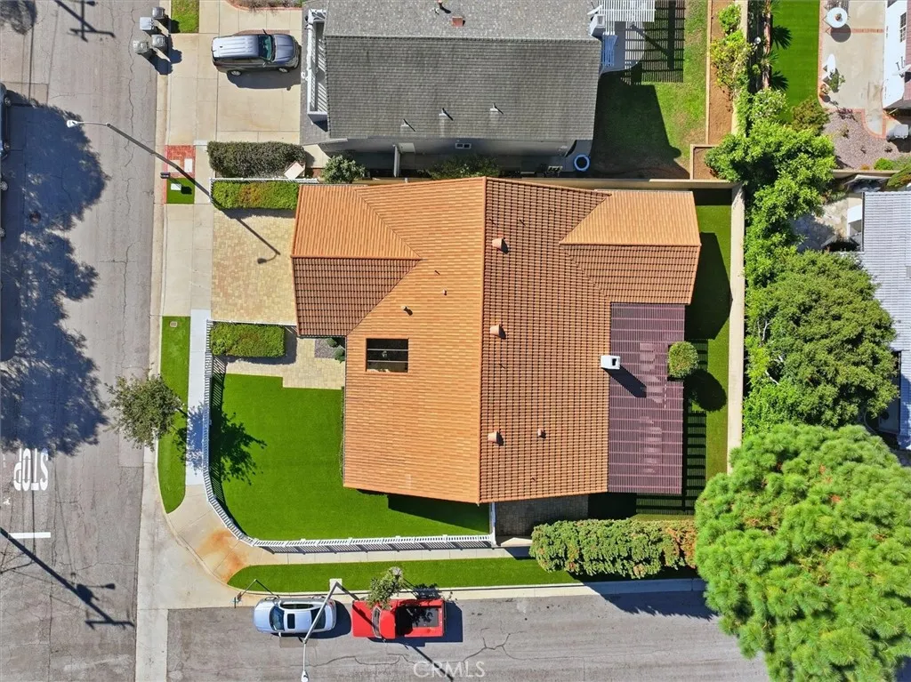 2709 Orange Avenue, Torrance, California 90501 home-pic-3