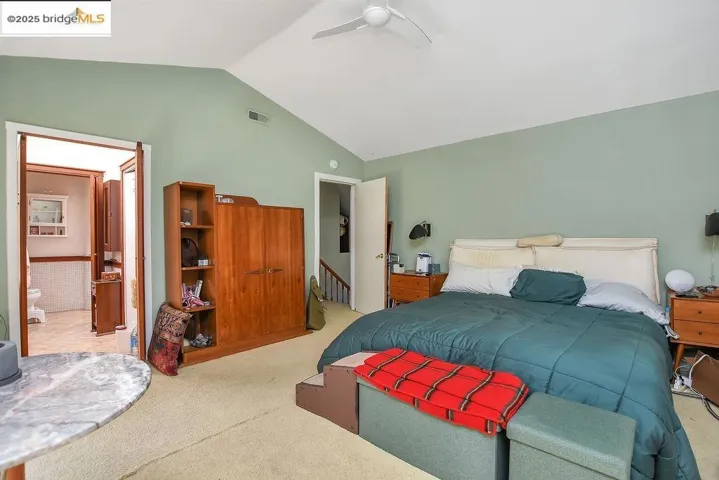 7141 Homewood Dr, Oakland, California 94611
