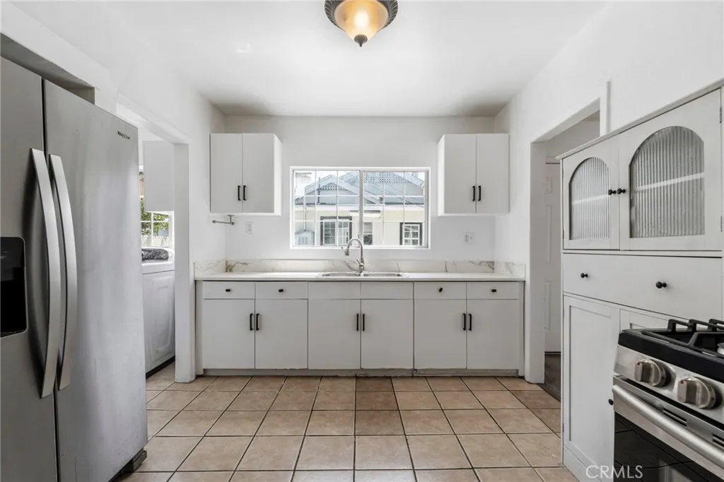 1545 E 41st, Los Angeles, California 90011 home-pic-12