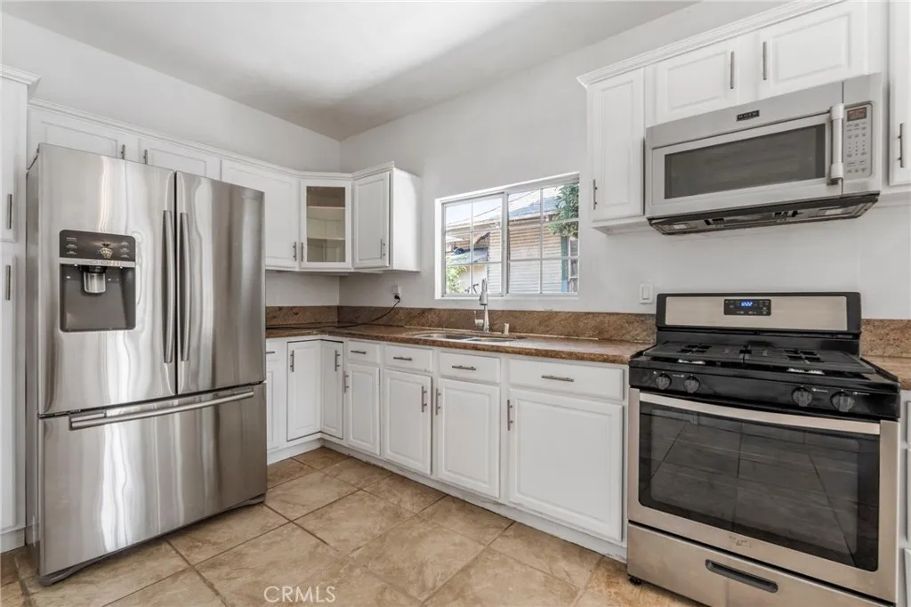 1545 E 41st, Los Angeles, California 90011 home-pic-7